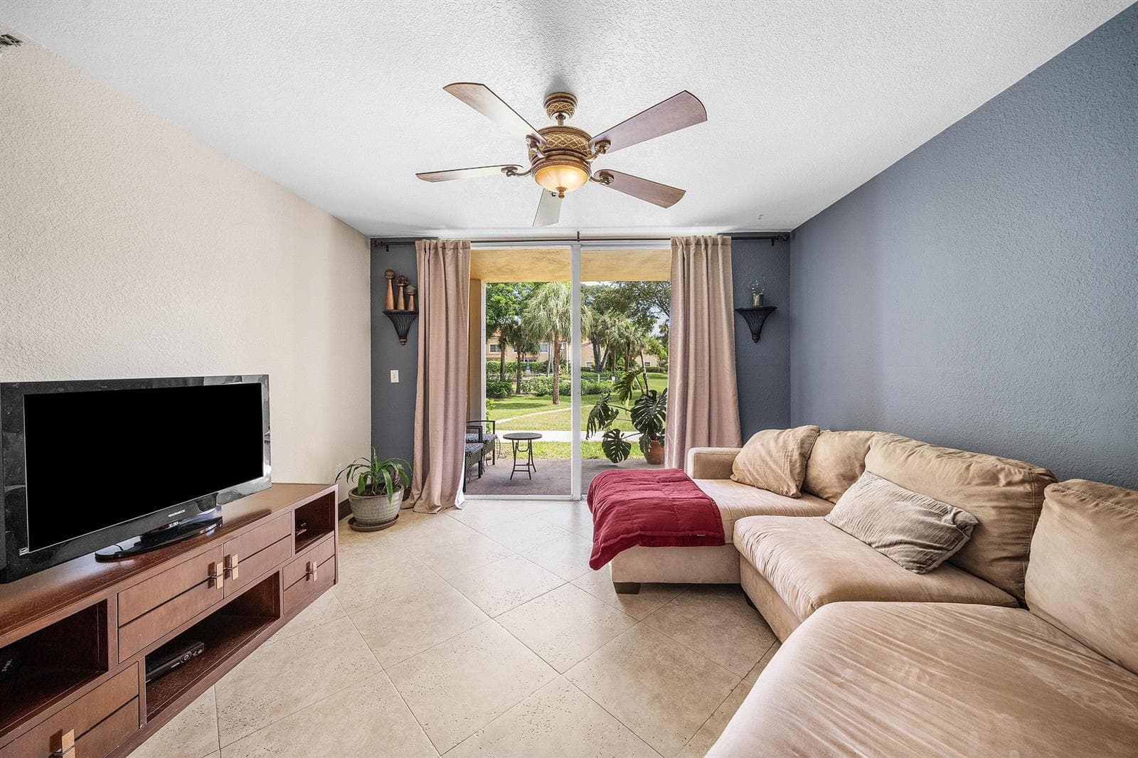 111 Yacht Club Way 108 photo 14