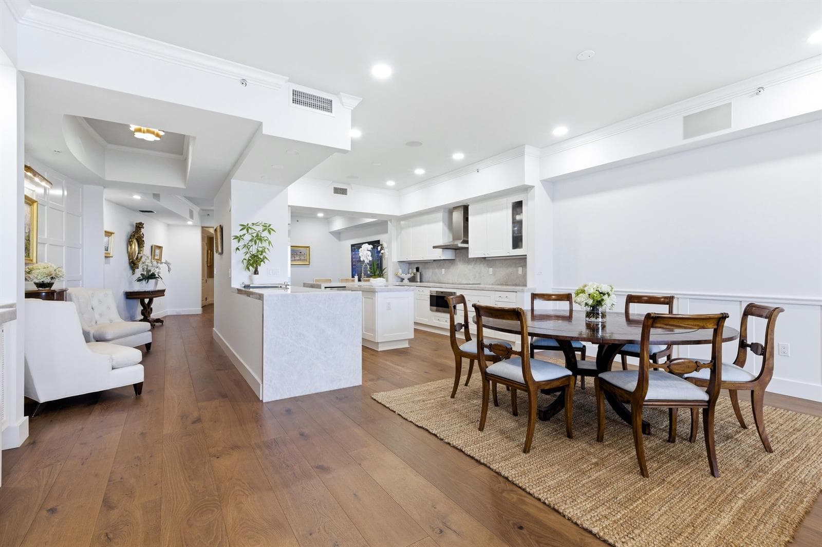 201 S Narcissus Avenue 1102 photo 8