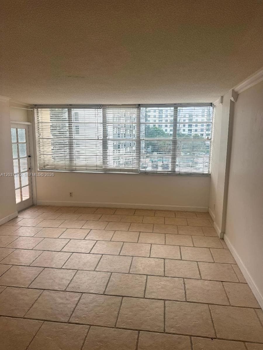 2025 NE 164 307 photo 9