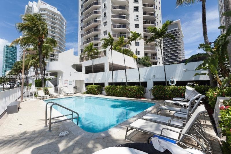 5880 Collins Ave 302 photo 23