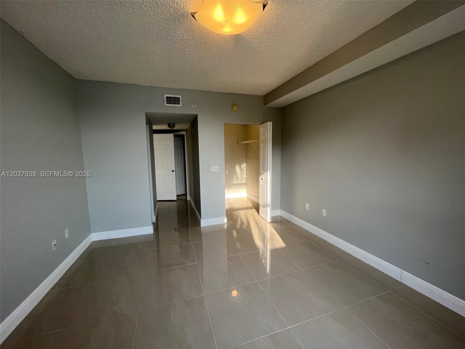 2506 photo 12