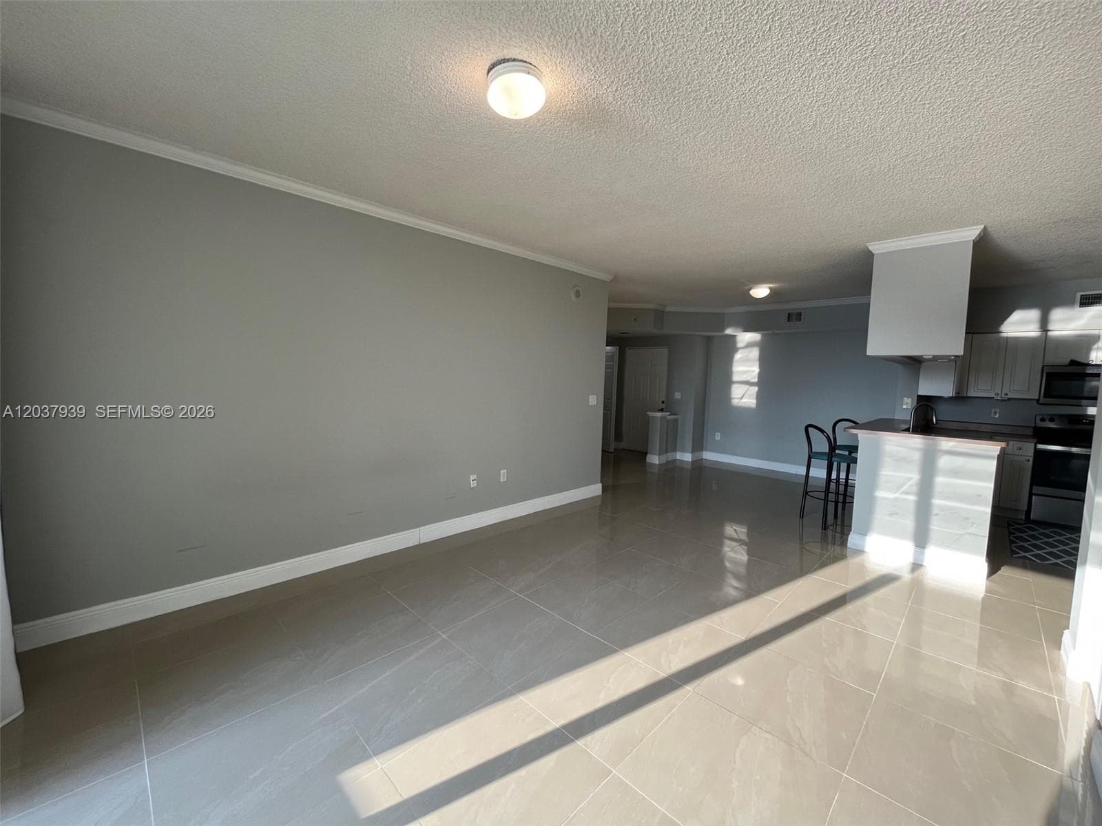 2506 photo 7