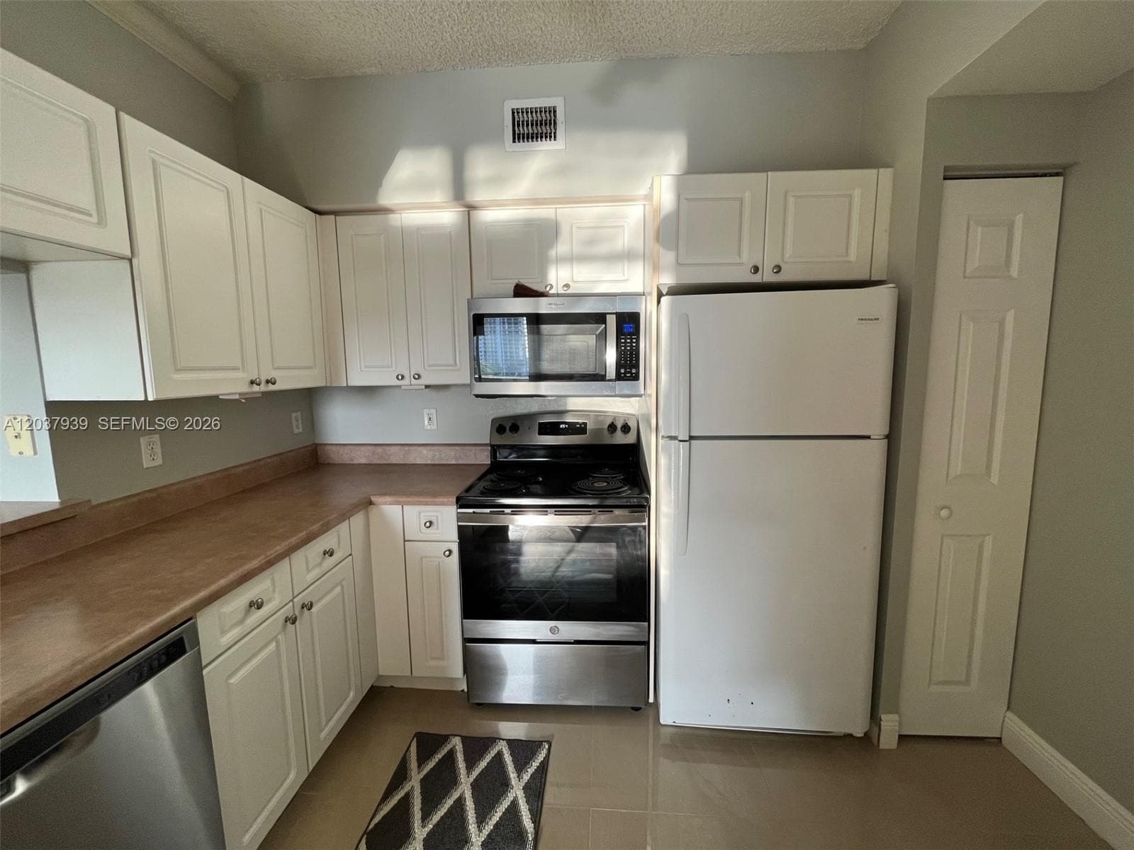 2506 photo 10