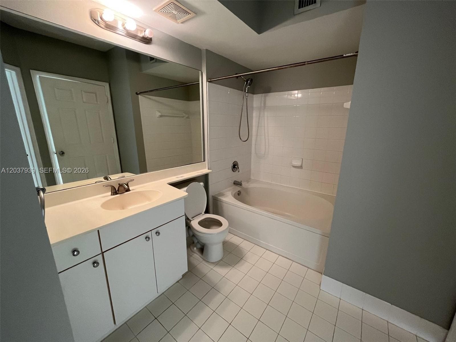 2506 photo 15