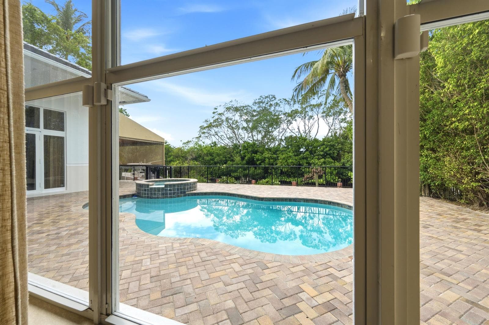608 Inlet Road photo 21