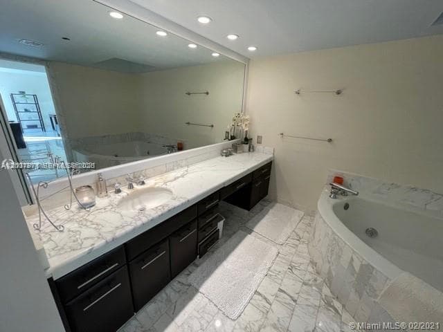 19707 Turnberry Way 23F photo 16