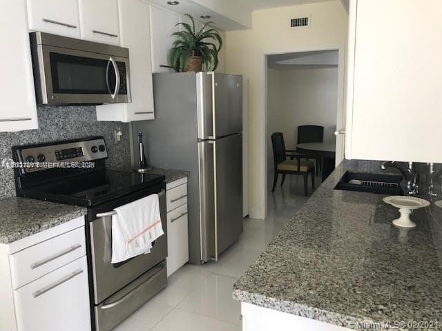 19707 Turnberry Way 23F photo 11