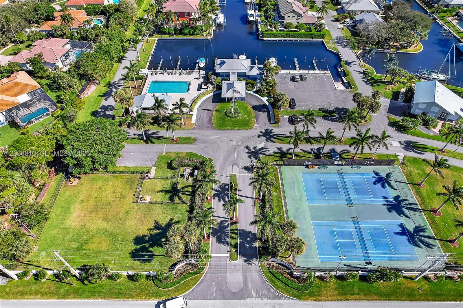 8967 SE Star Island Way photo 8