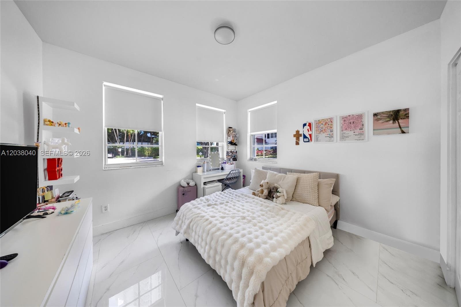 3255 NE 184th St 12112 photo 25