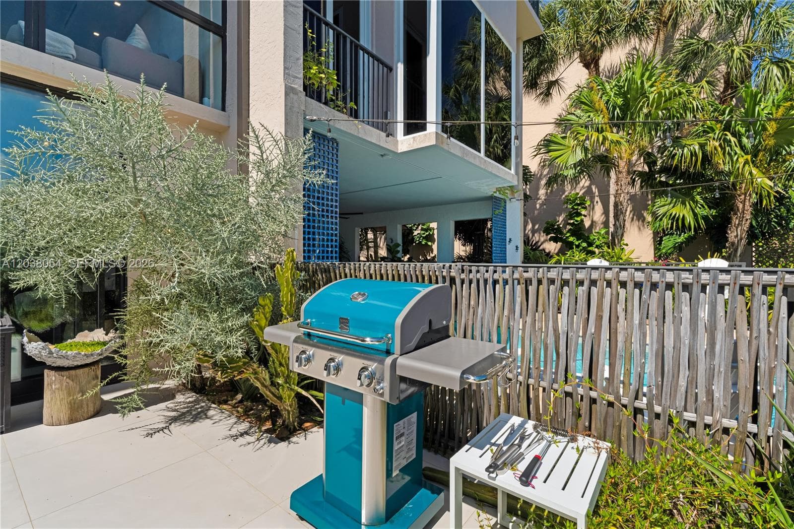 6112 Paradise Point Dr photo 23