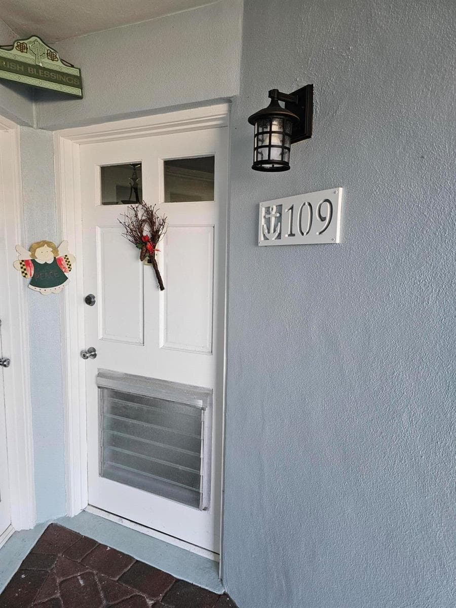 120 Lehane Terrace 109 photo 4
