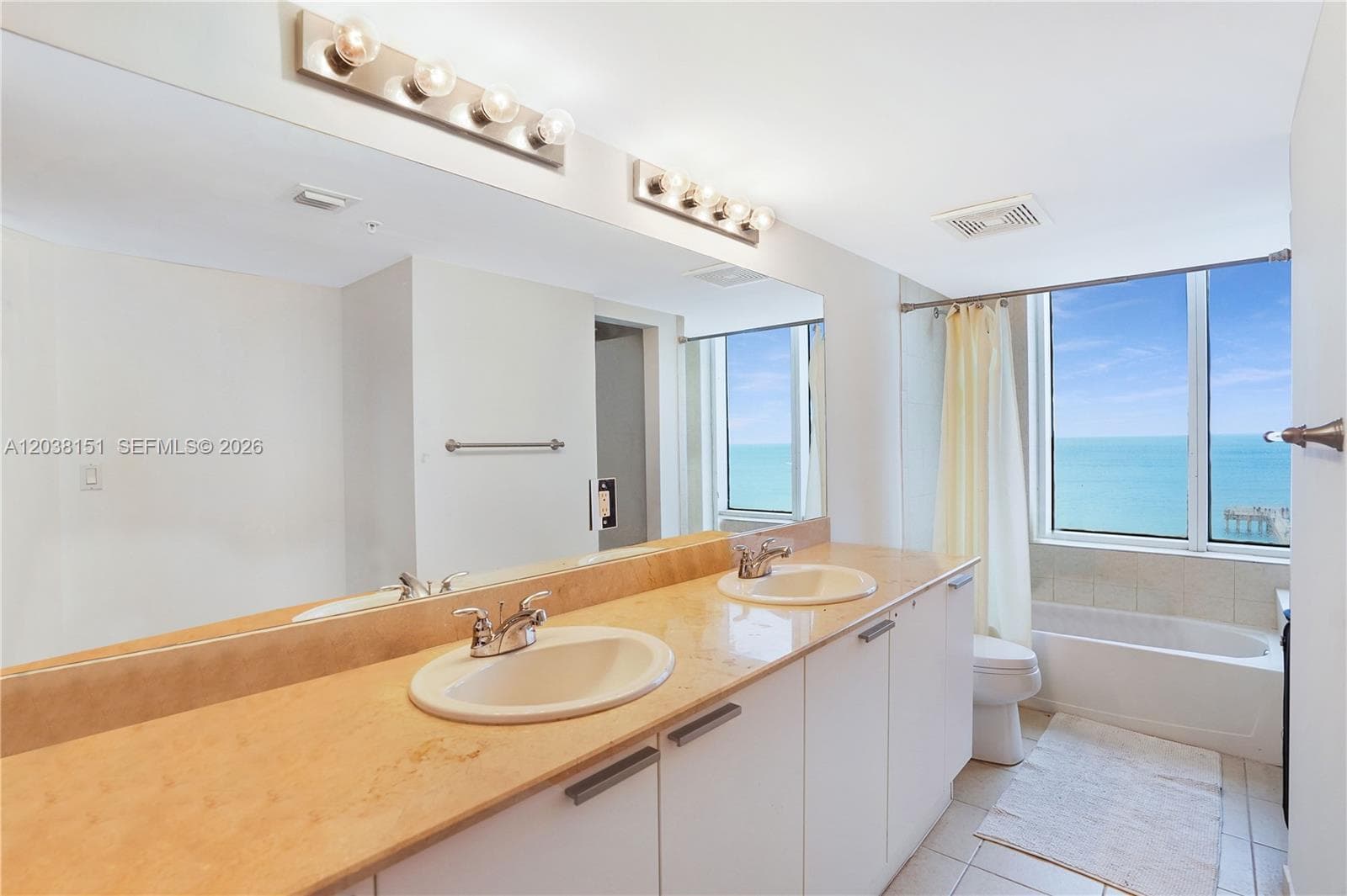 16699 Collins Ave 1002 photo 5