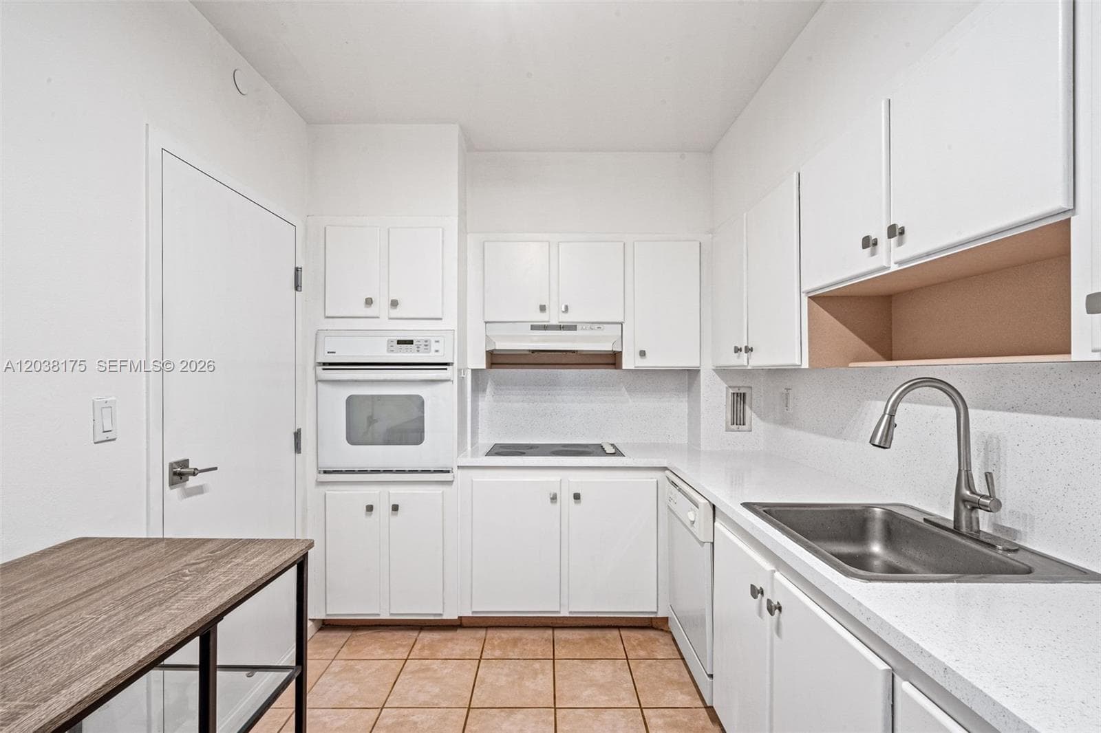 90 Edgewater Dr 1216 photo 13