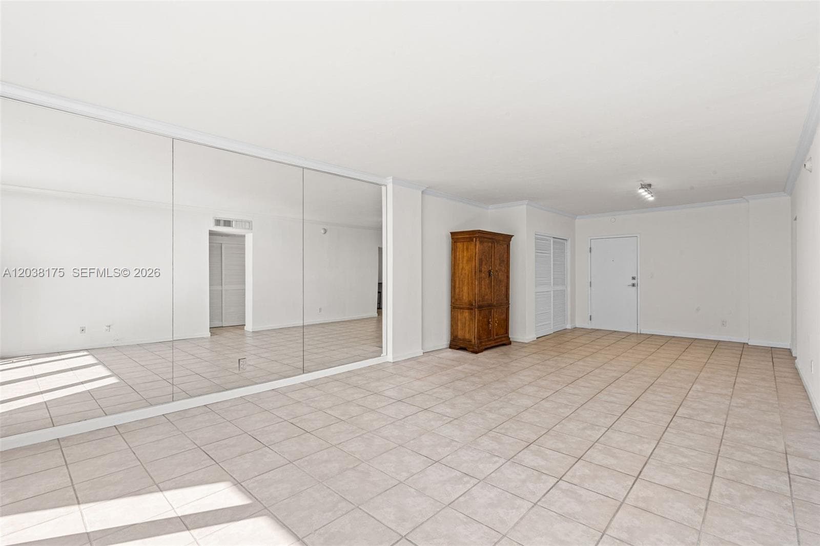 90 Edgewater Dr 1216 photo 12