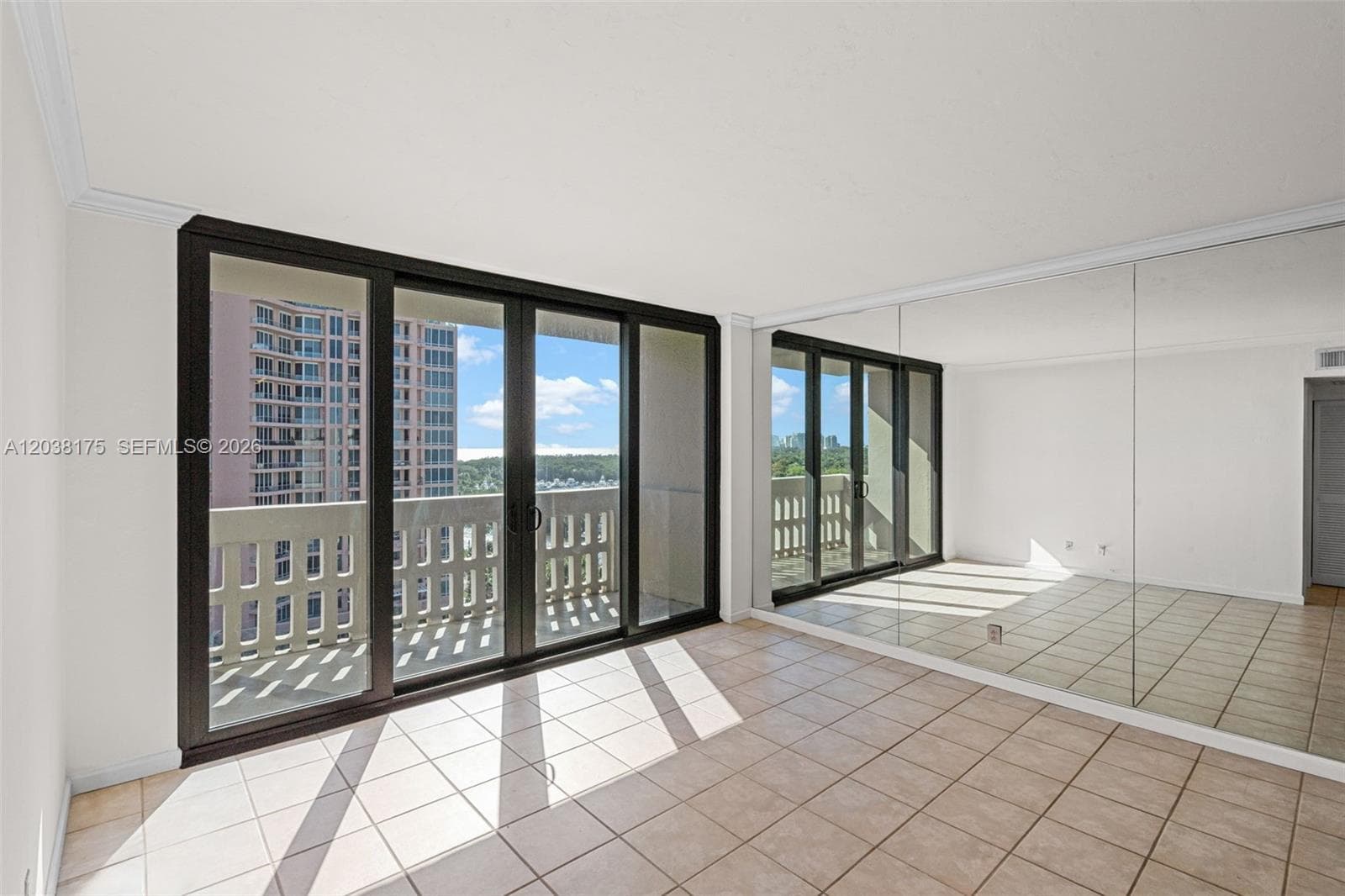 90 Edgewater Dr 1216 photo 9