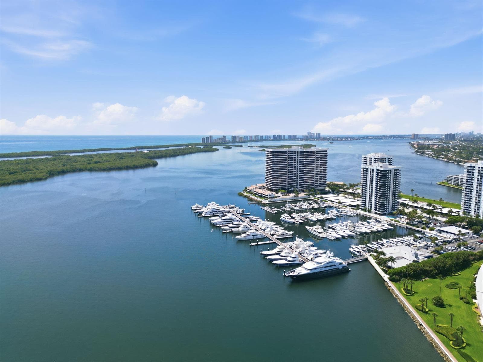 124 Lakeshore Drive 8280 photo 14