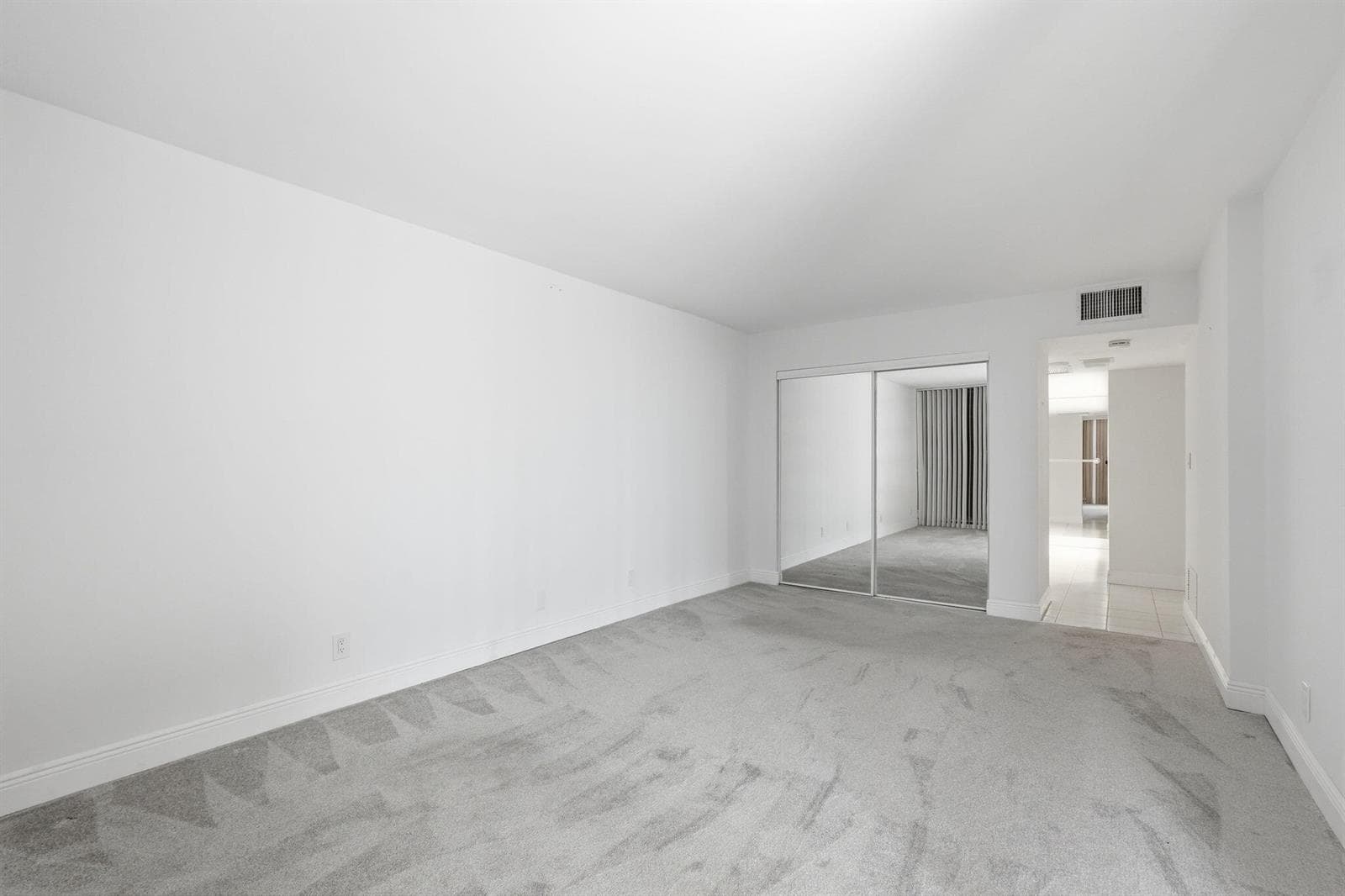 124 Lakeshore Drive 8280 photo 19