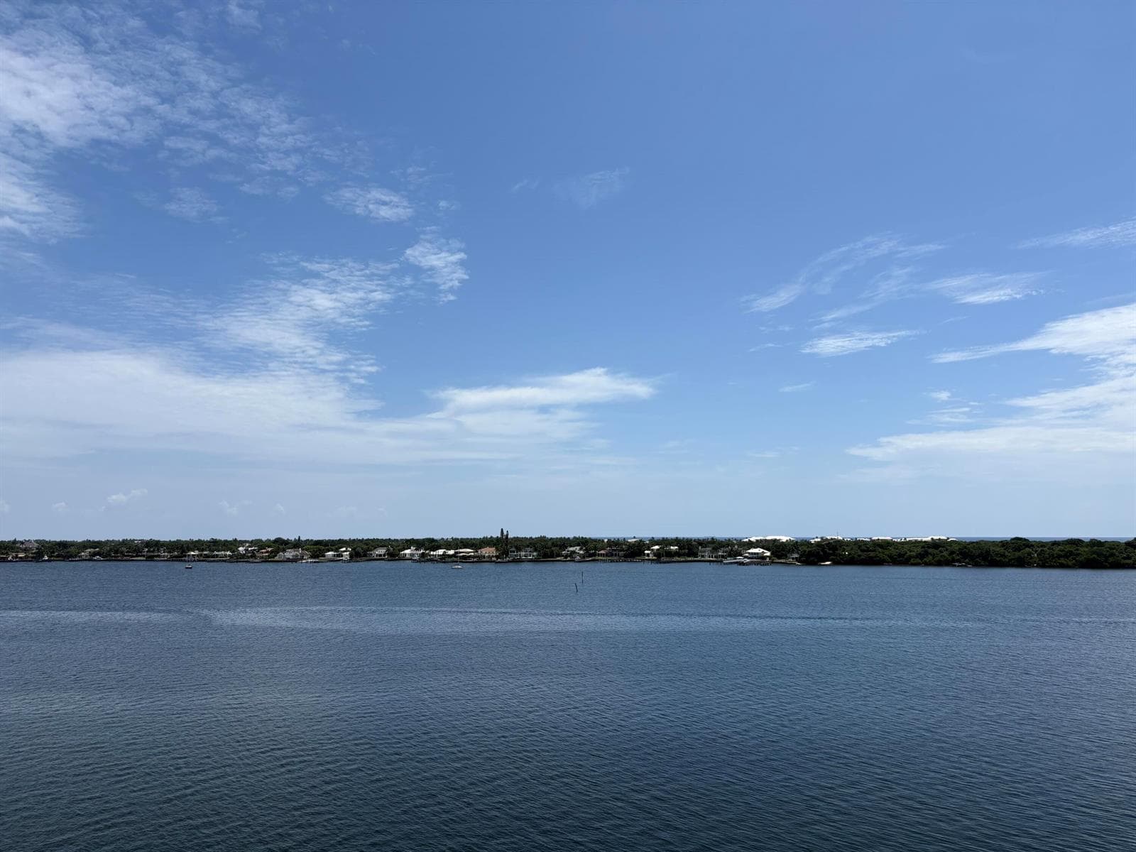 124 Lakeshore Drive 8280 photo 25