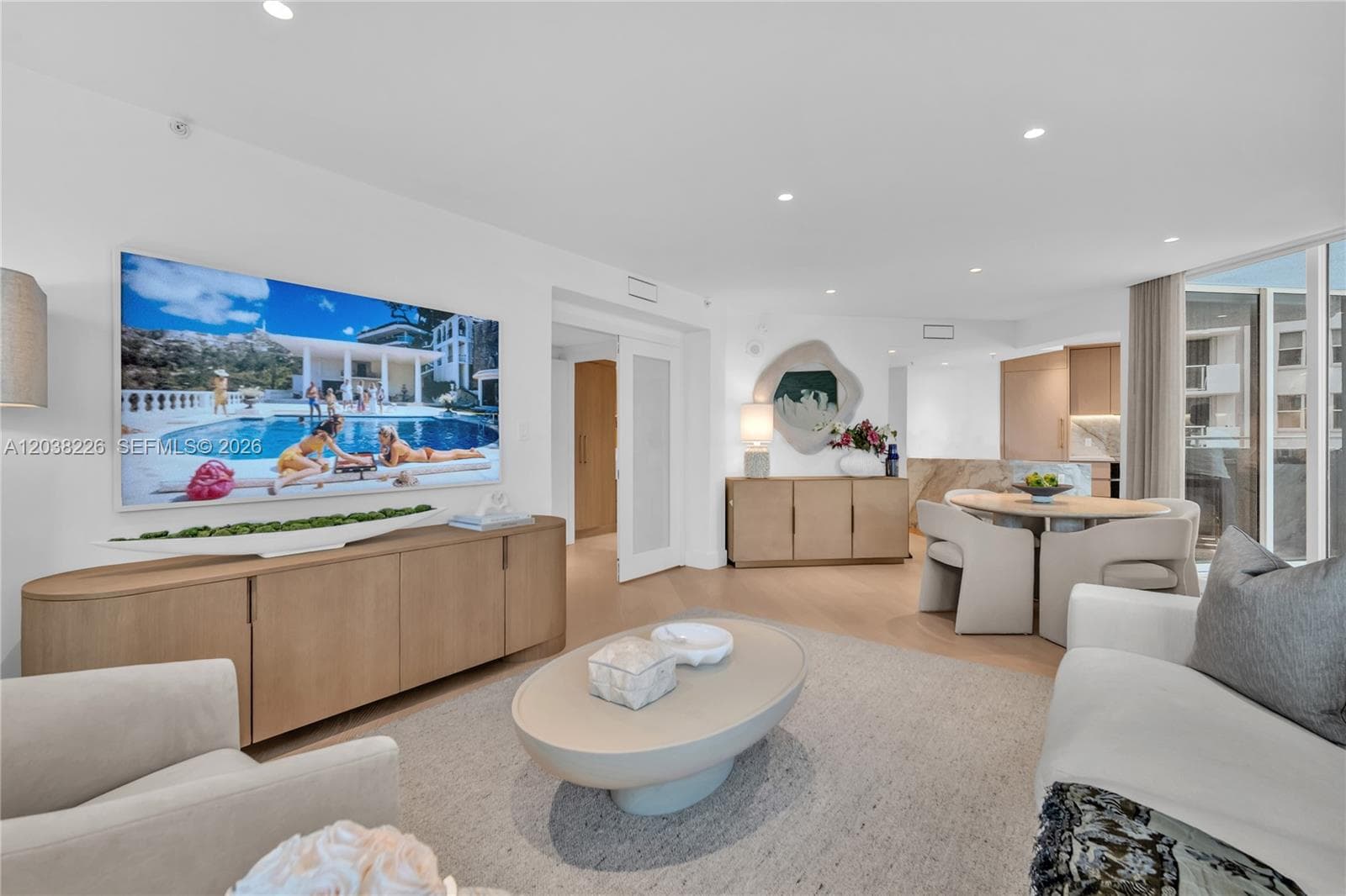 9201 Collins Ave 422 photo 2