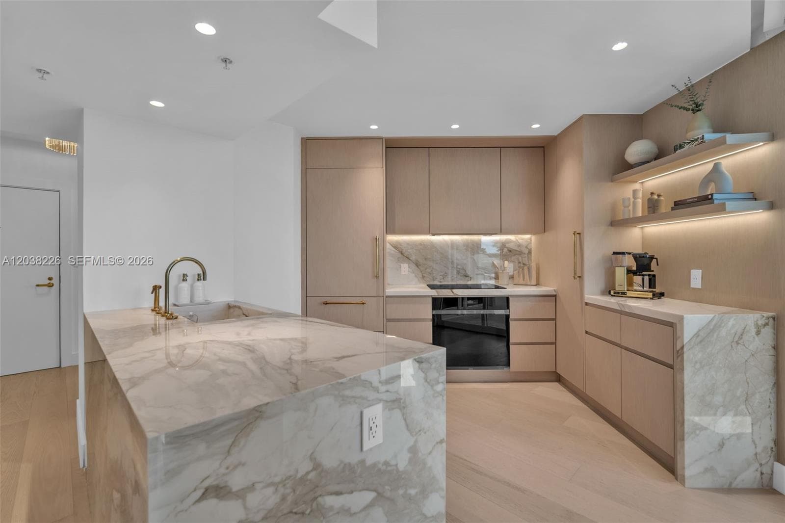 9201 Collins Ave 422 photo 3