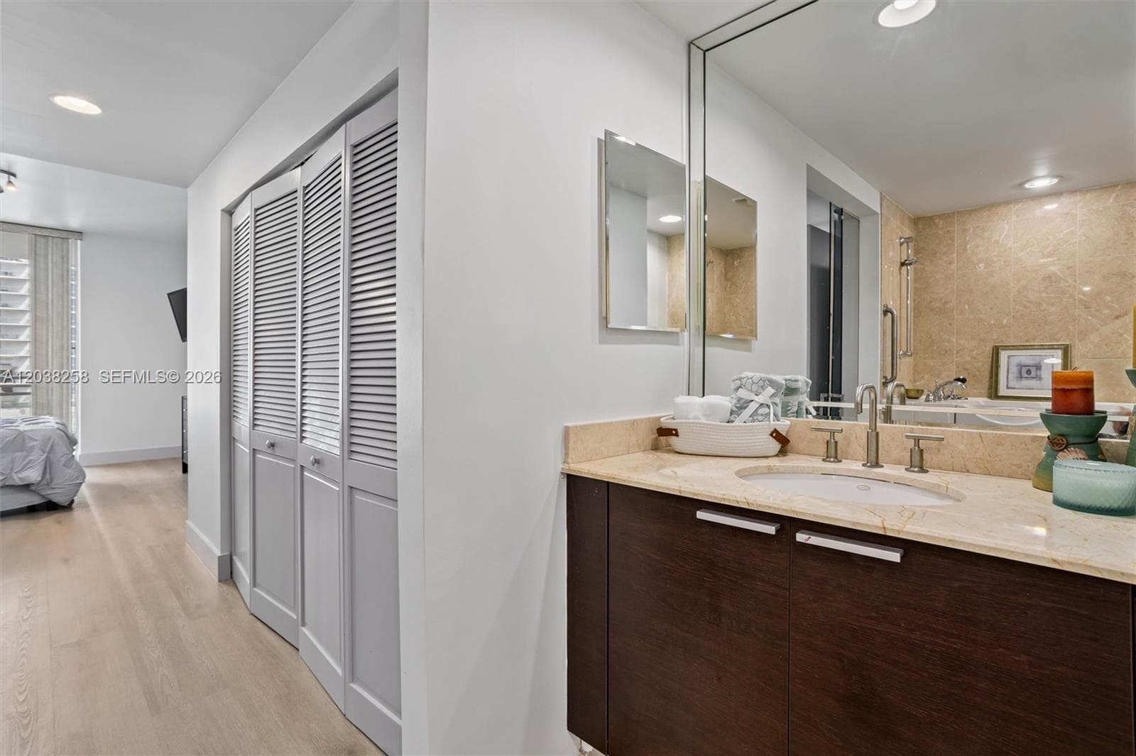 3535 S Ocean Dr 1703 photo 22