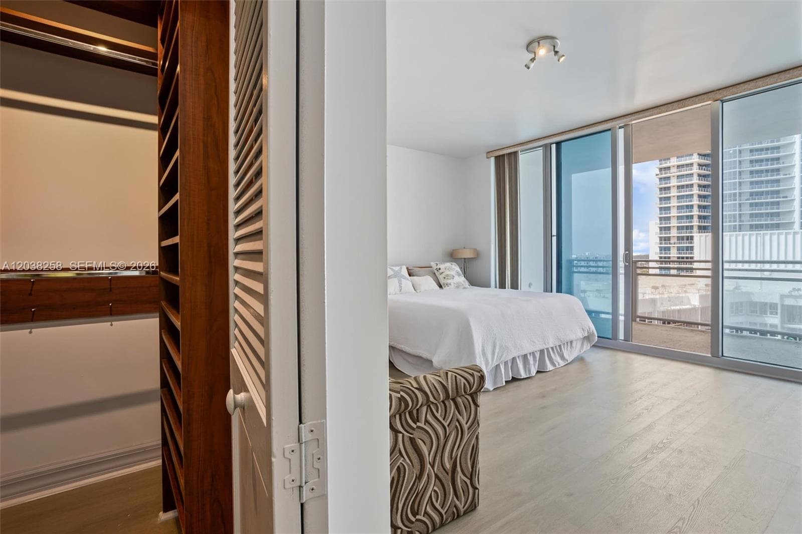 3535 S Ocean Dr 1703 photo 19