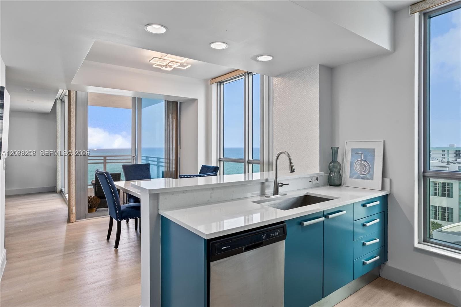 3535 S Ocean Dr 1703 photo 8