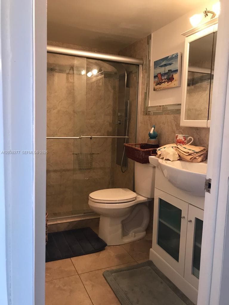 320 S Surf Rd 305 photo 14