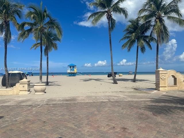 320 S Surf Rd 305 photo 19