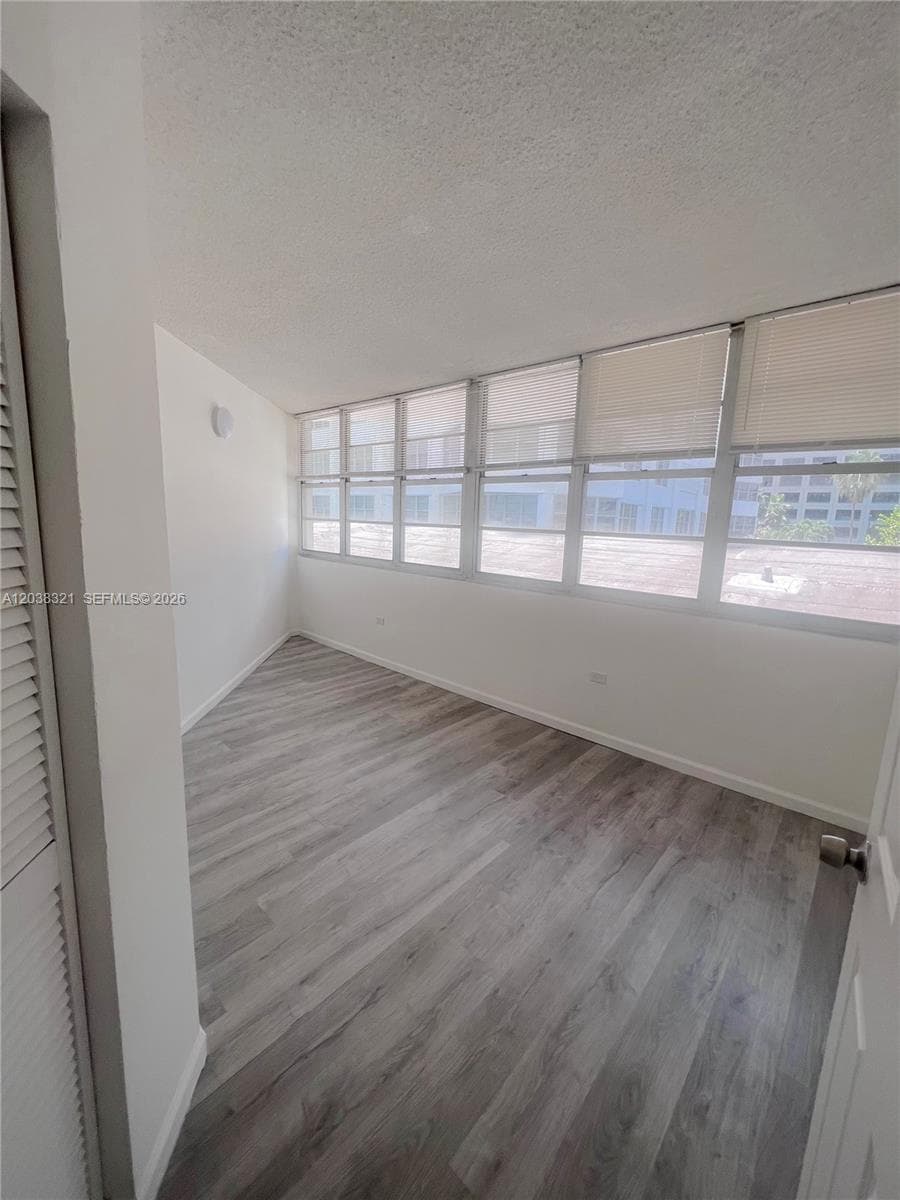801 Brickell Bay Dr 364 photo 8