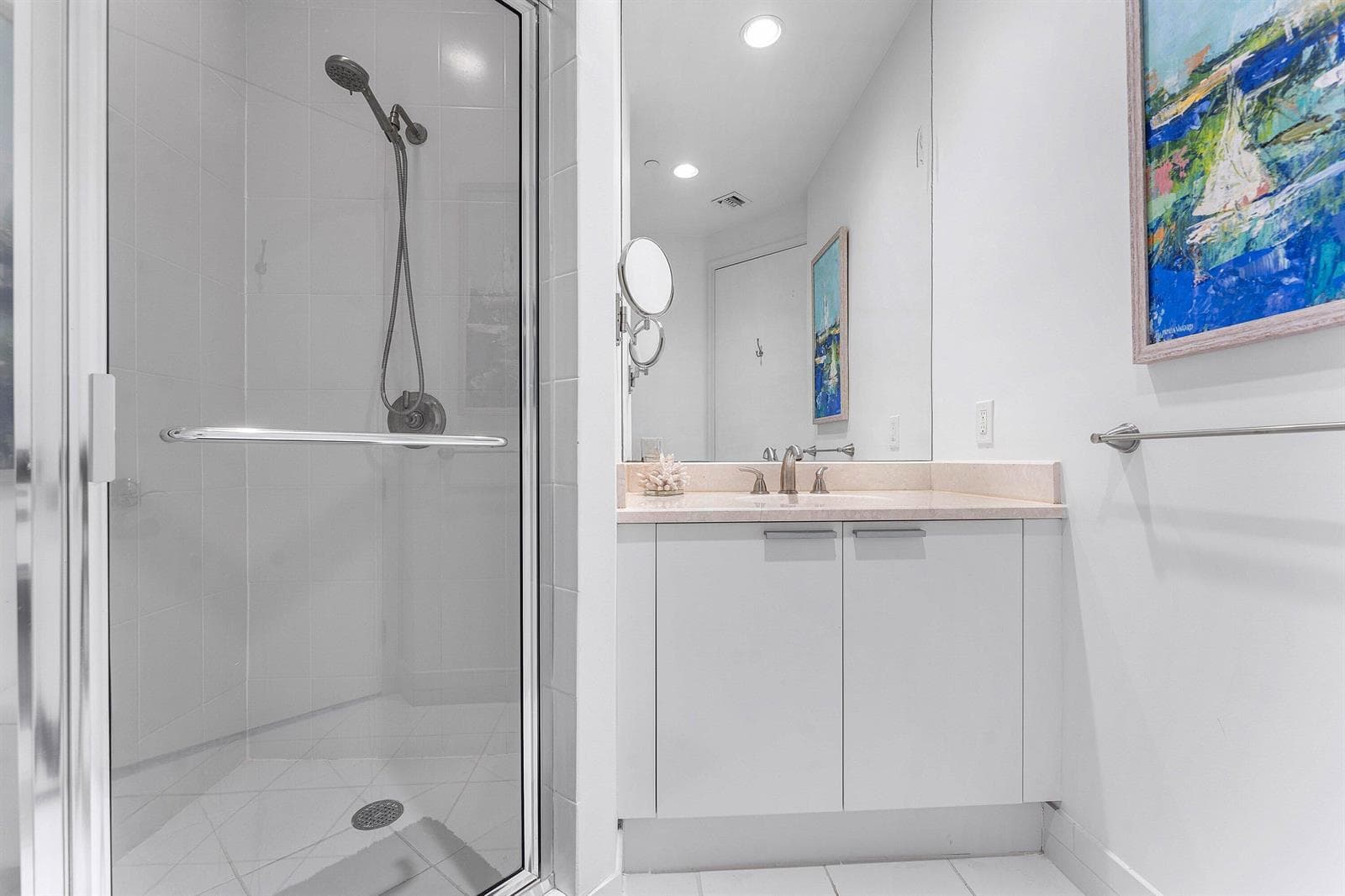 2640 Lake Shore Drive 2215 photo 24