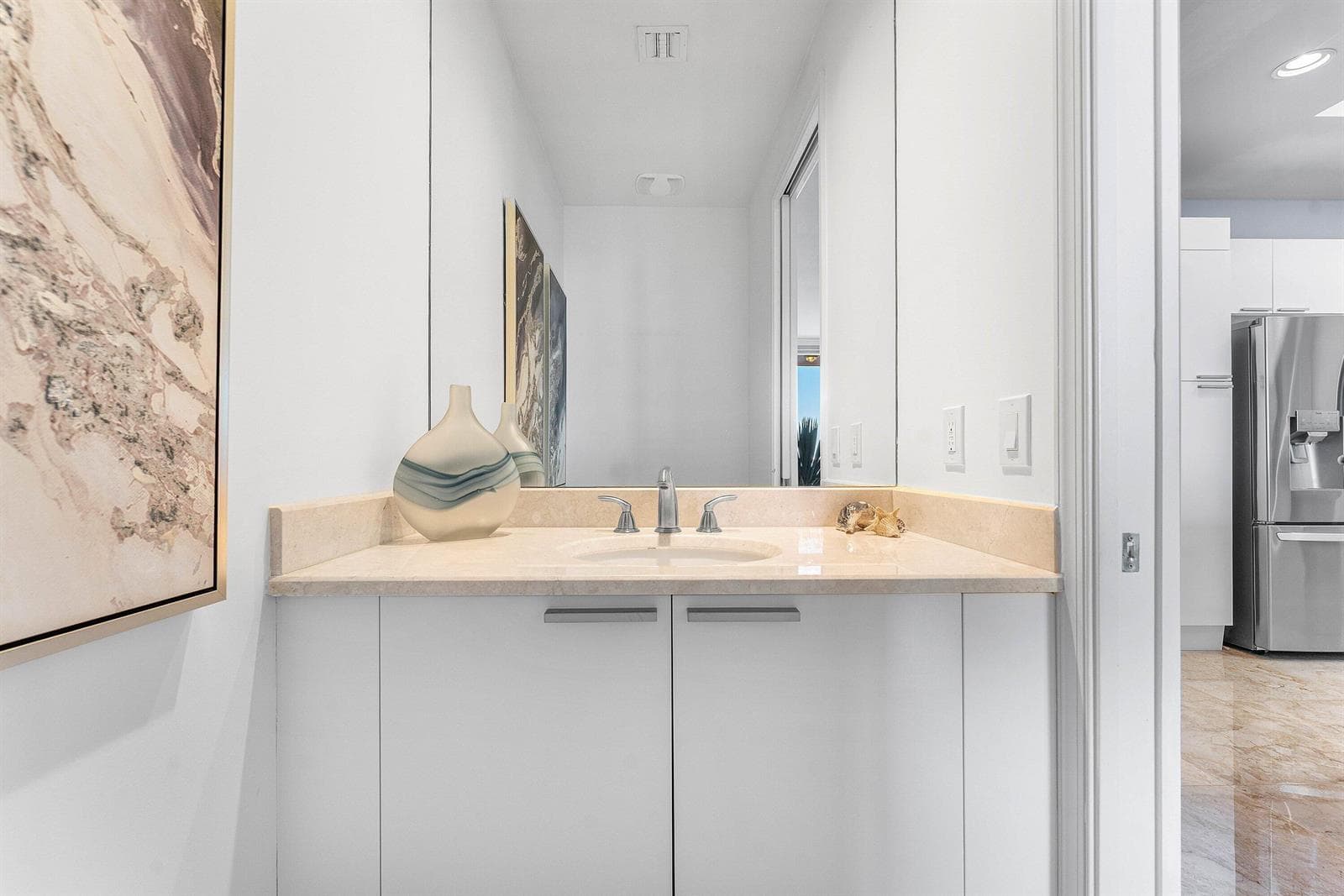 2640 Lake Shore Drive 2215 photo 14