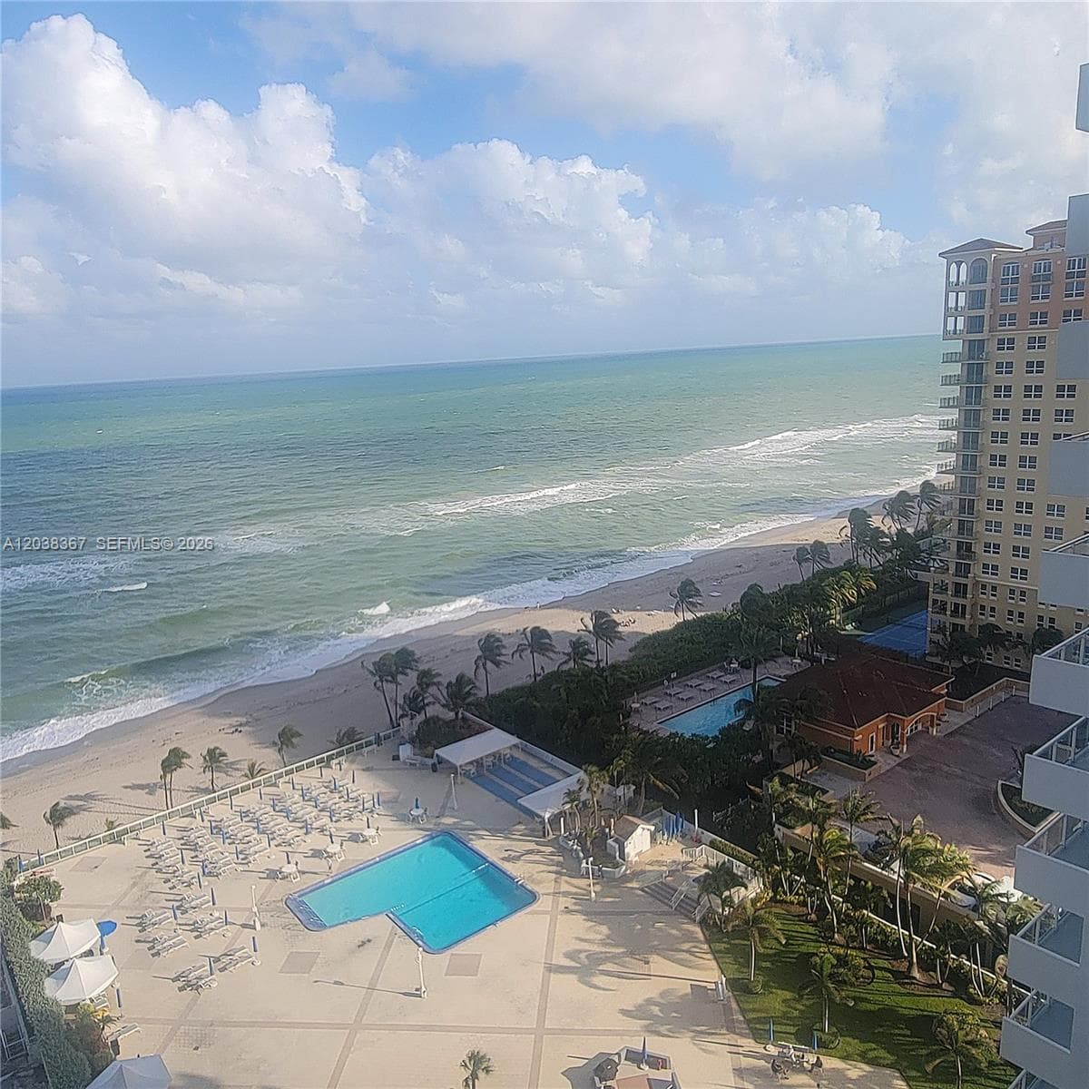 2030 S Ocean Dr 1718 photo 1