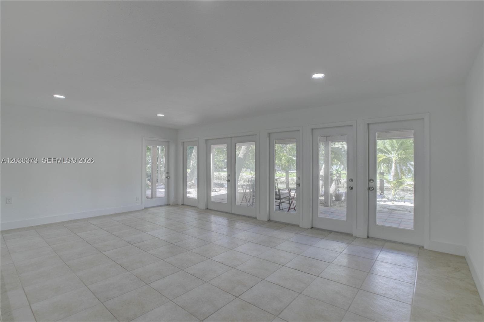 616 SW 11th Ct photo 12