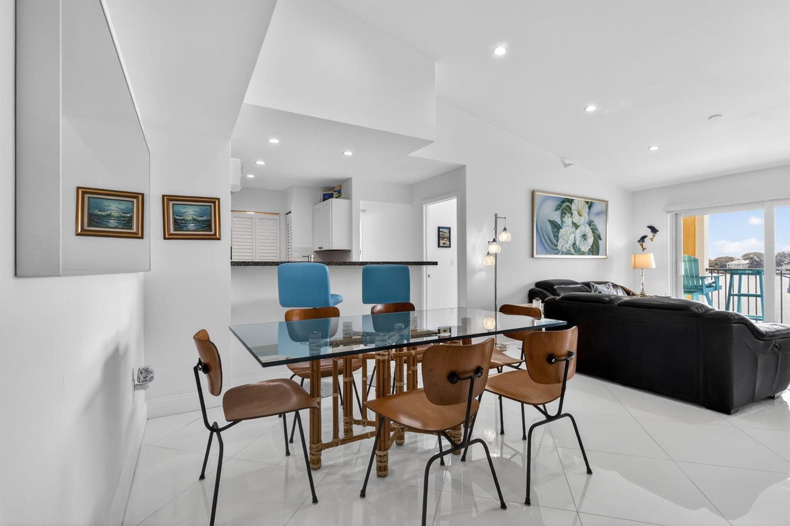 180 Yacht Club Way 304 photo 1