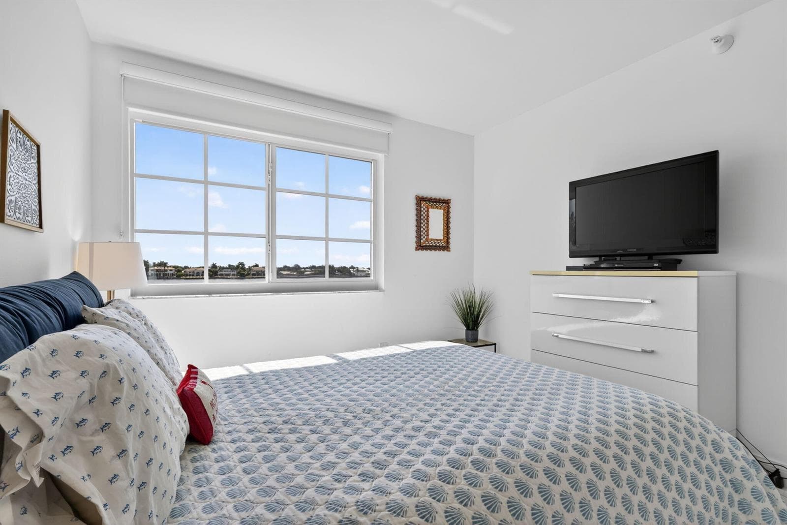 180 Yacht Club Way 304 photo 20