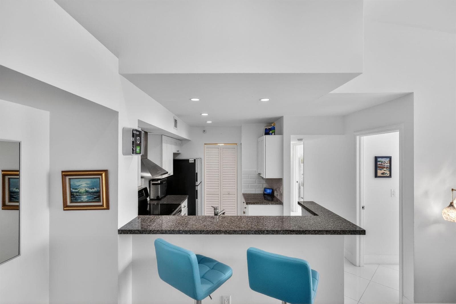 180 Yacht Club Way 304 photo 15