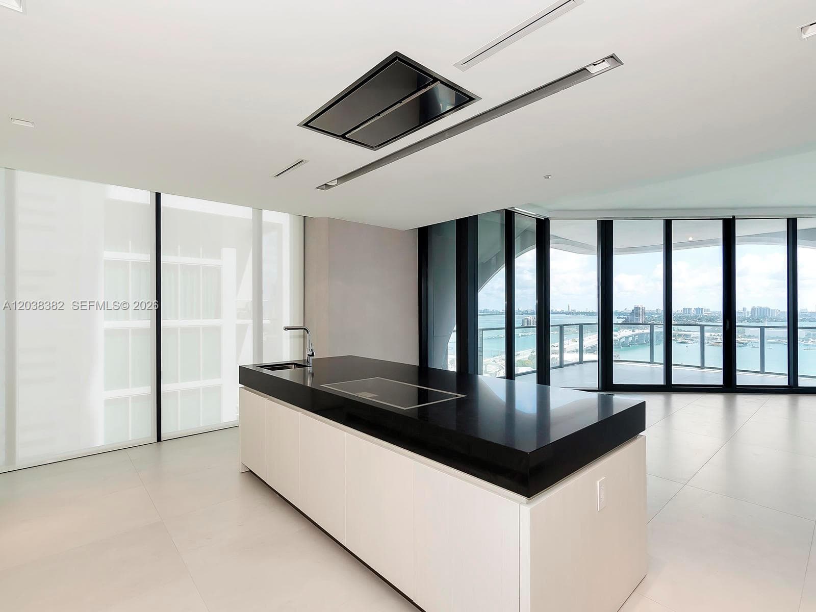 1000 Biscayne Blvd 2002 photo 19