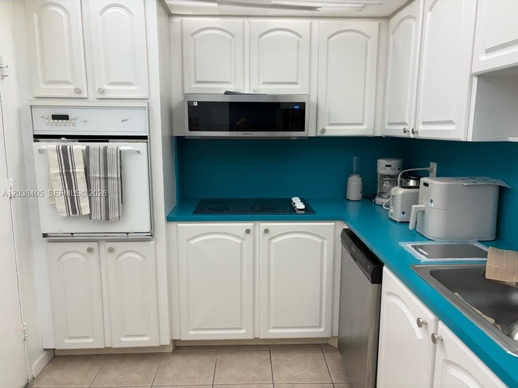 3901 S Ocean Dr 14Q photo 13