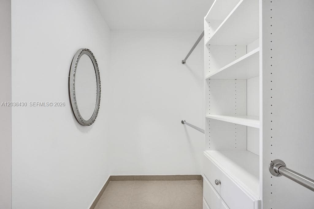 400 Leslie Dr 1022 photo 11