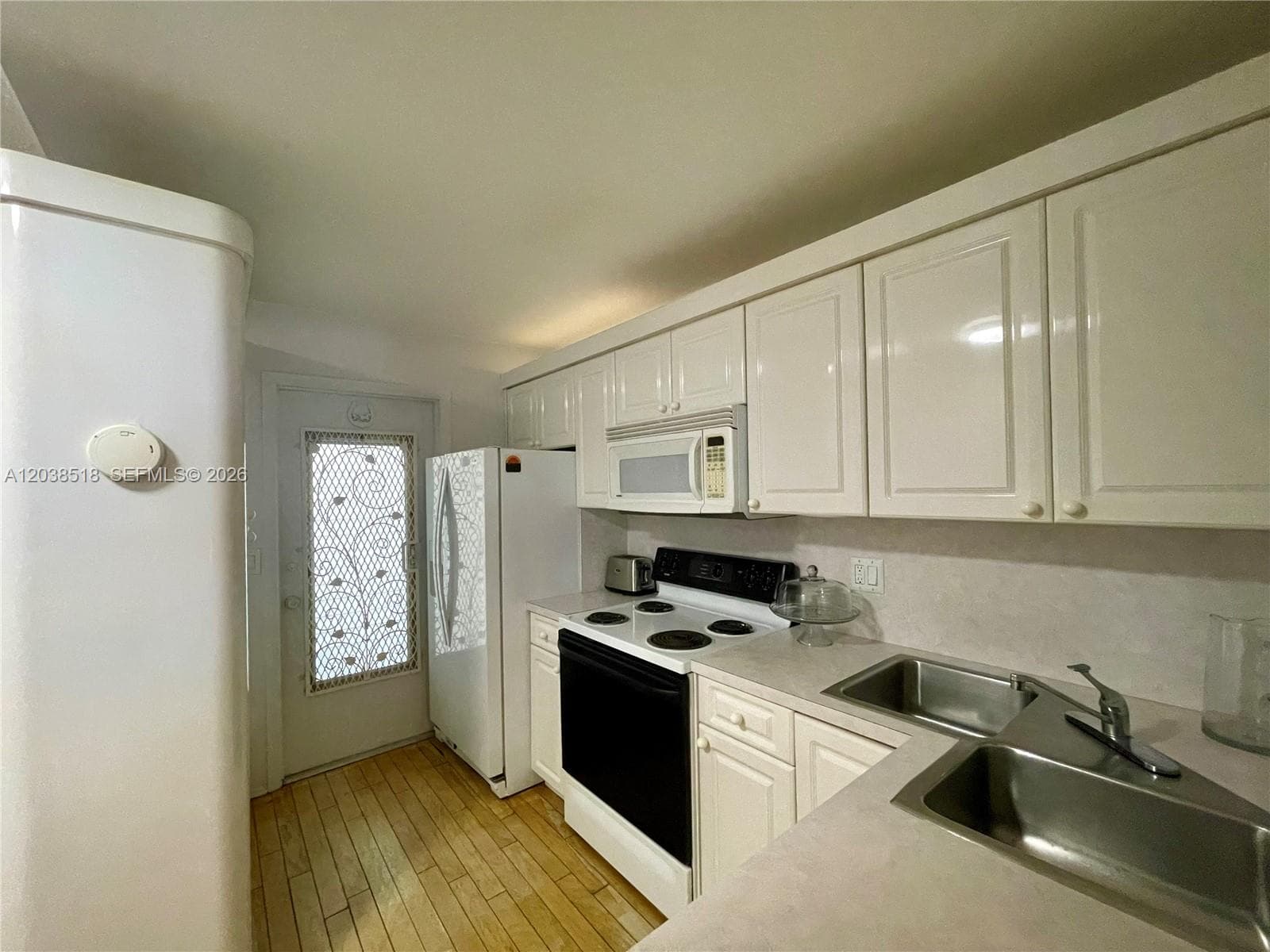 450 Paradise Isle Blvd 205 photo 4