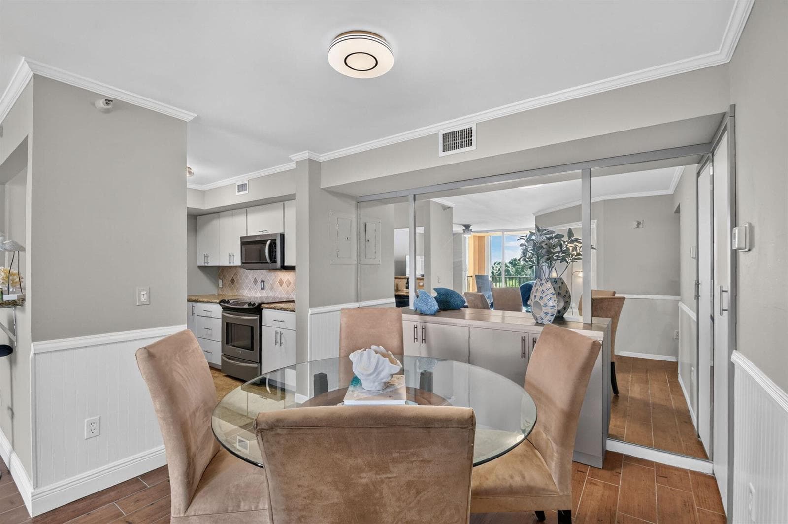 135 Yacht Club Way 204 photo 13
