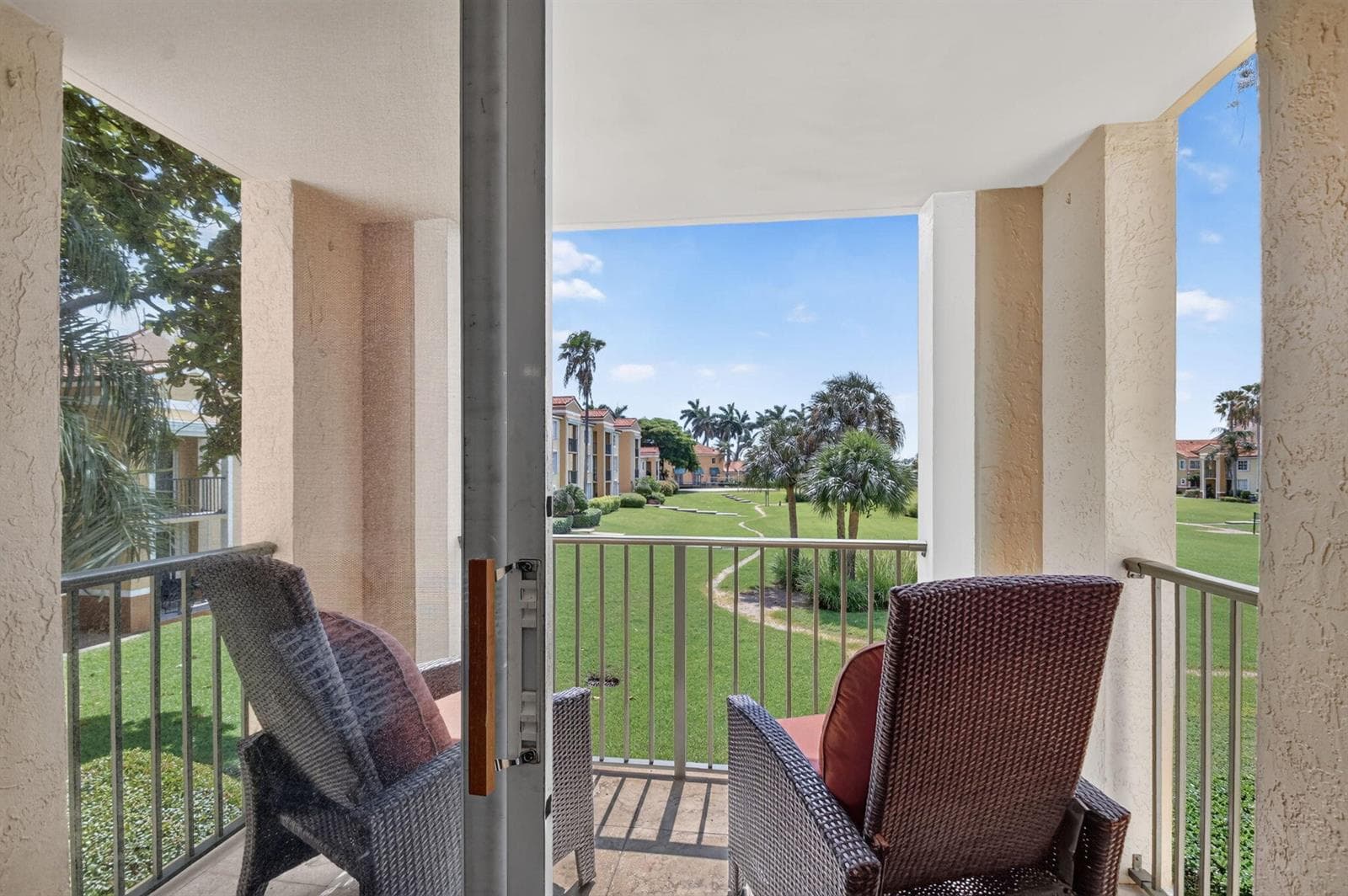 135 Yacht Club Way 204 photo 11