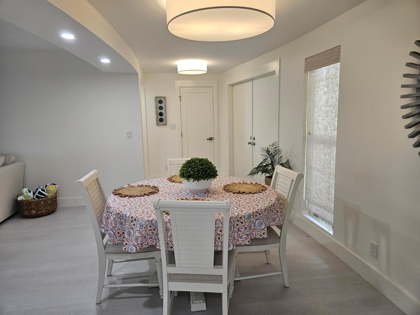 1357 NE Ocean 104 photo 10