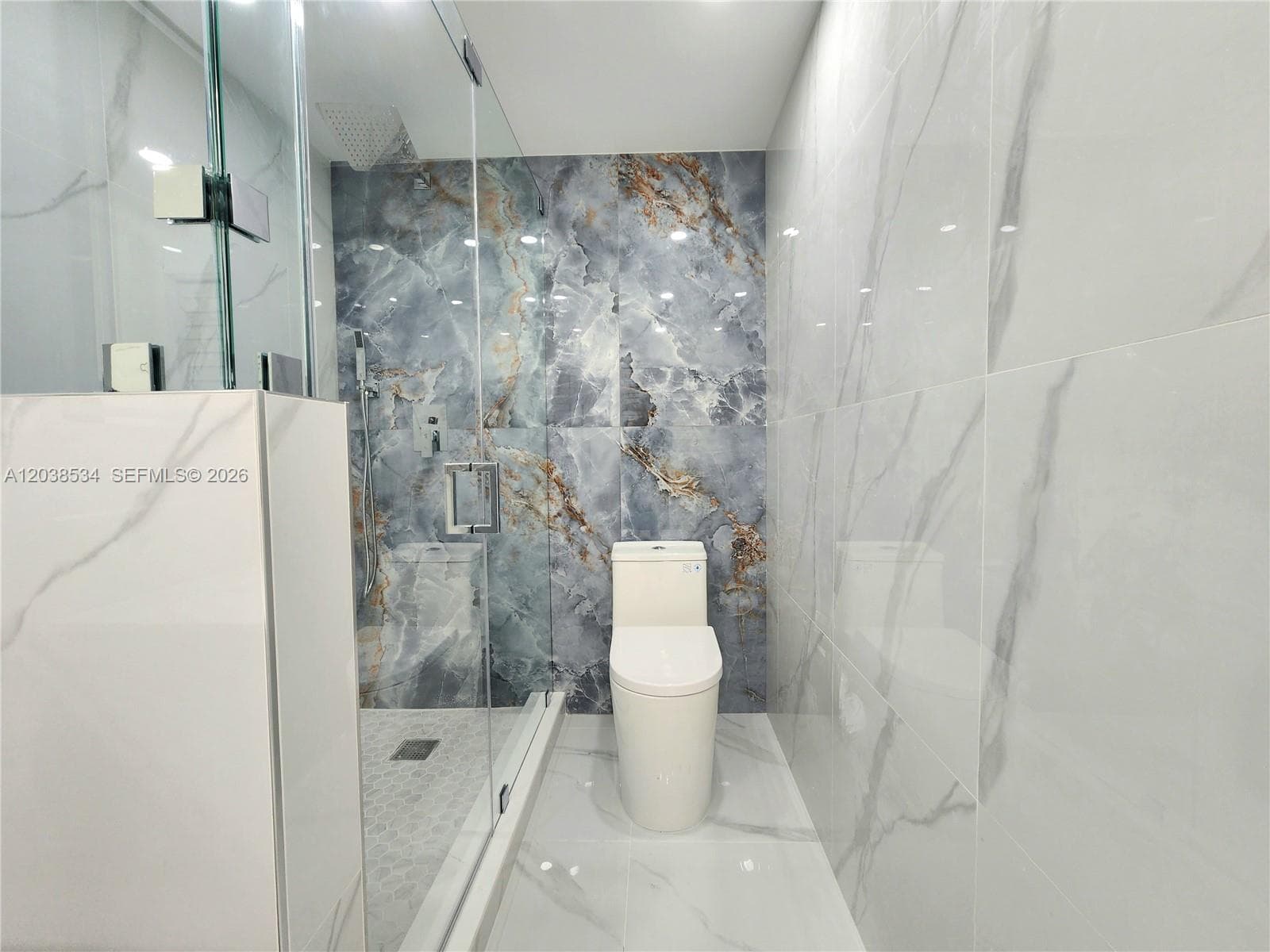 3505 S Ocean Dr 716 photo 21