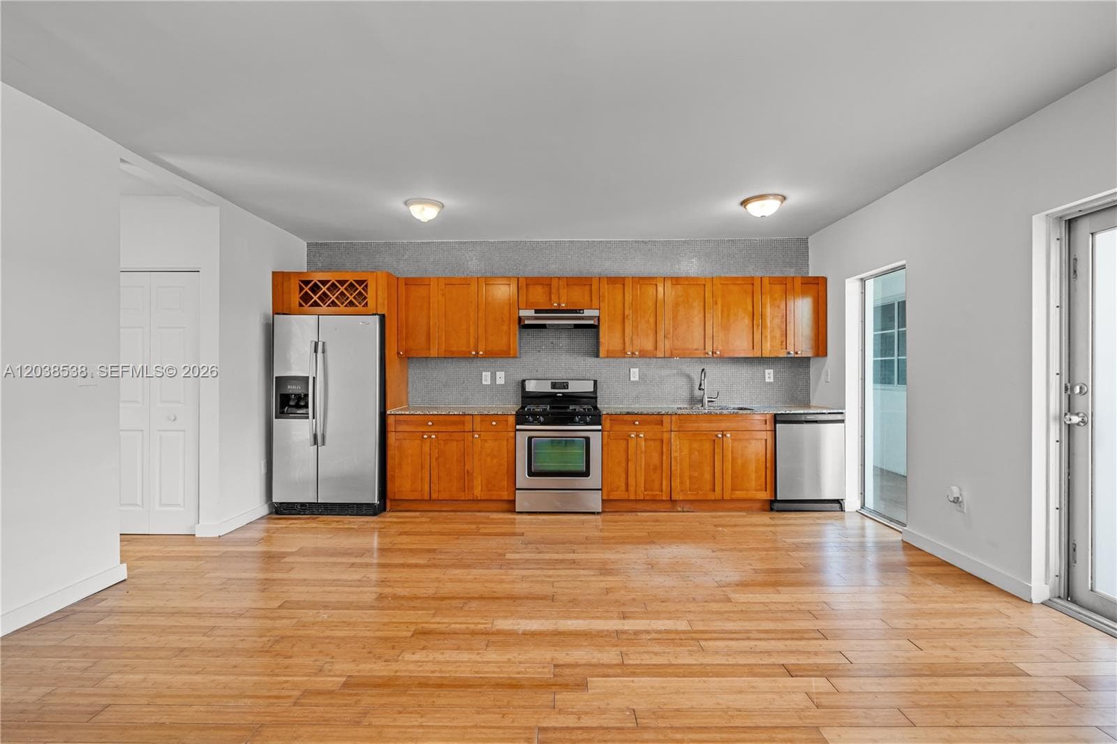 7950 Tatum Waterway Dr N18 photo 10