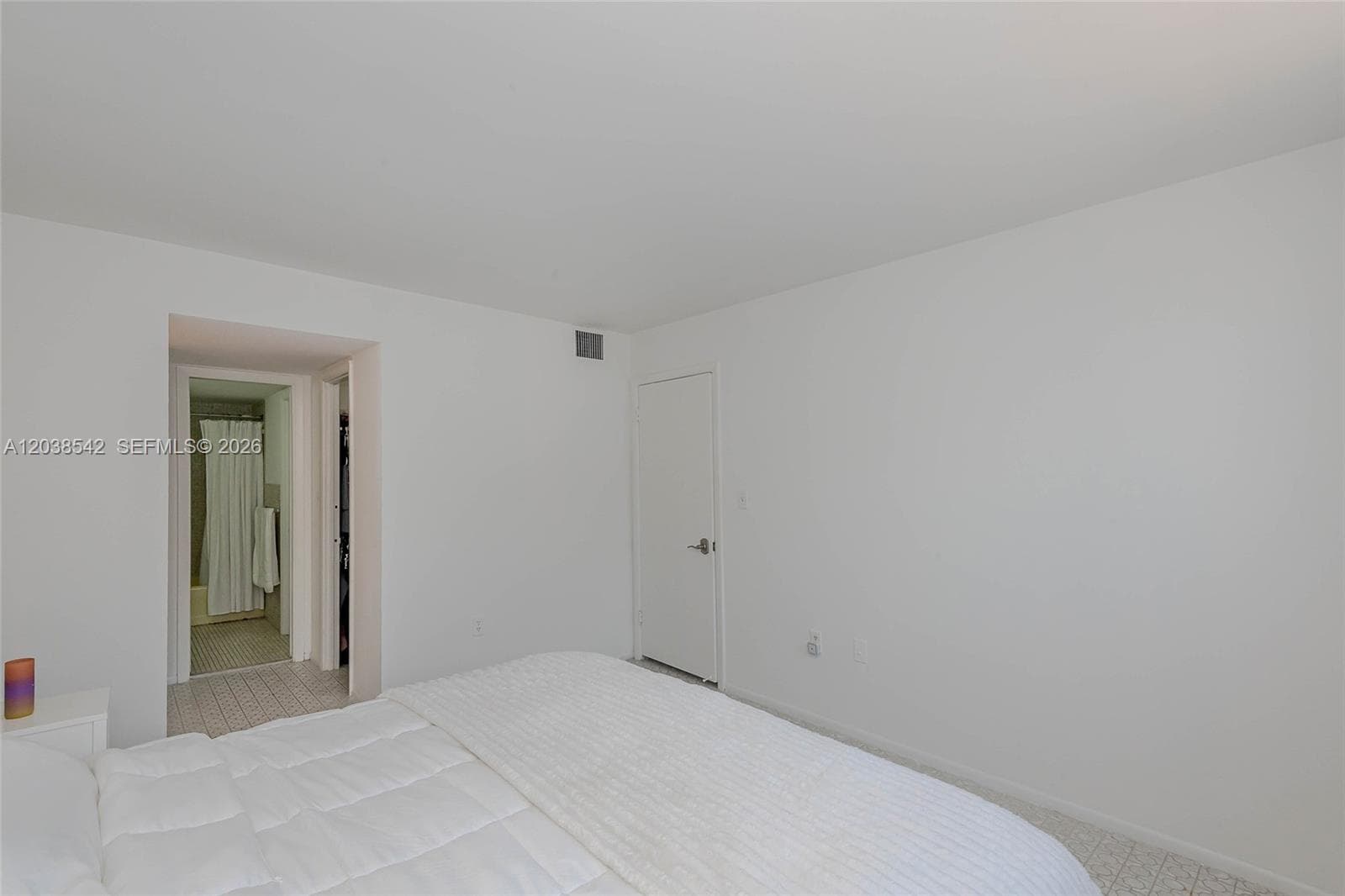 401 Ocean Dr 810 photo 20