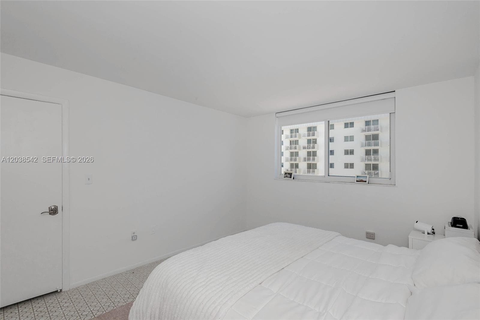 401 Ocean Dr 810 photo 18