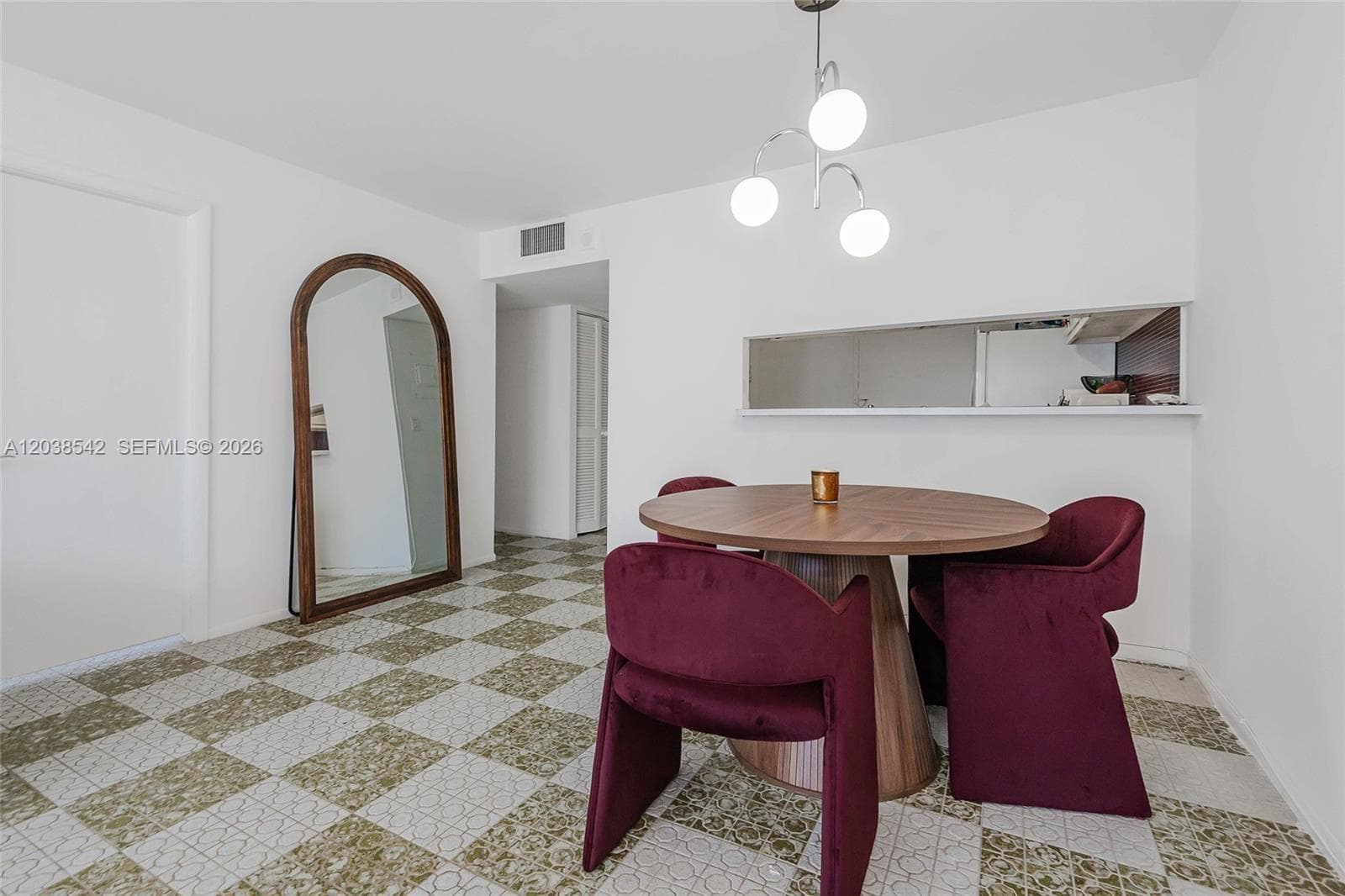 401 Ocean Dr 810 photo 8