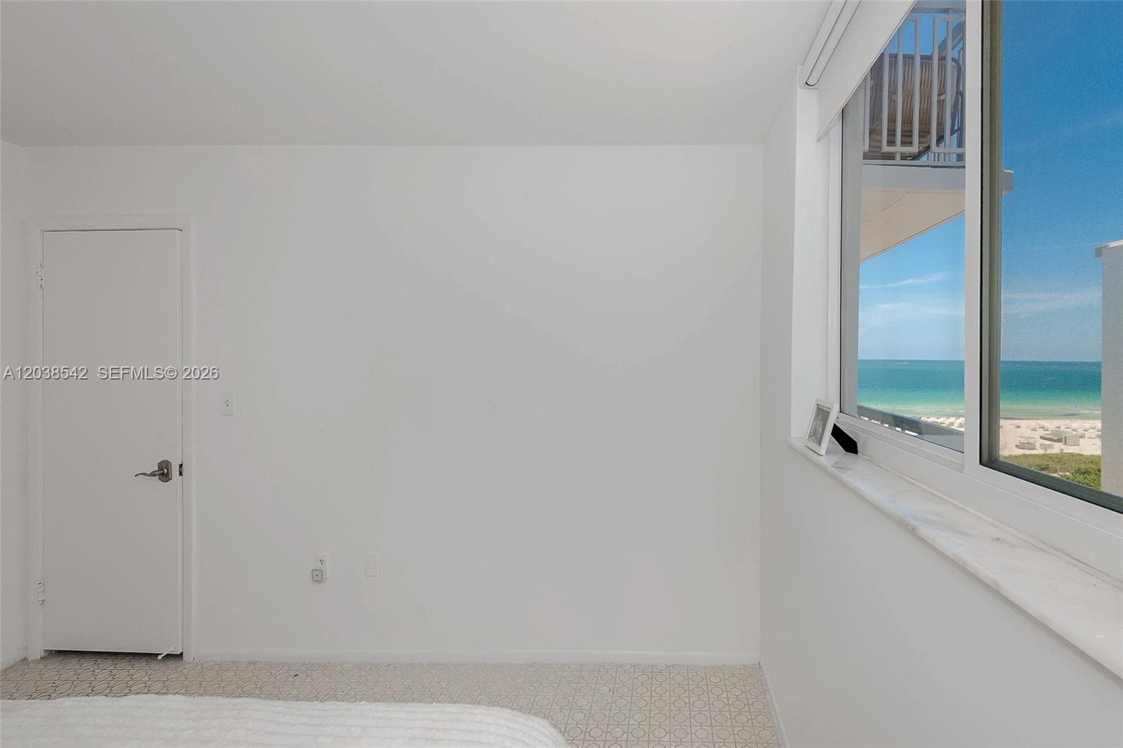 401 Ocean Dr 810 photo 21